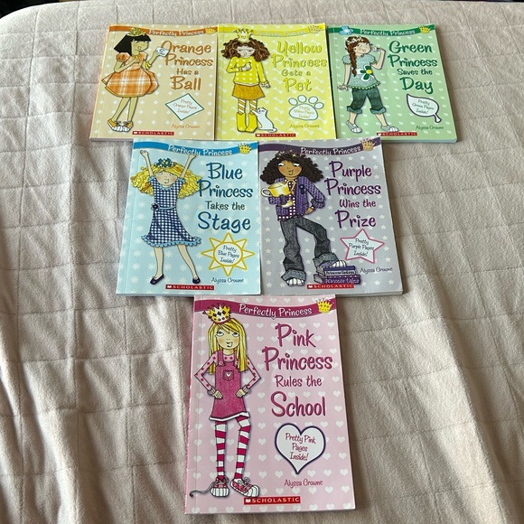 Scholastic Other - 🆕Bundle of Perfectly Princess Books